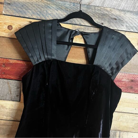 Kathi Lee For Plaza South Velvet Dress Size 10 - Picture 3 of 11